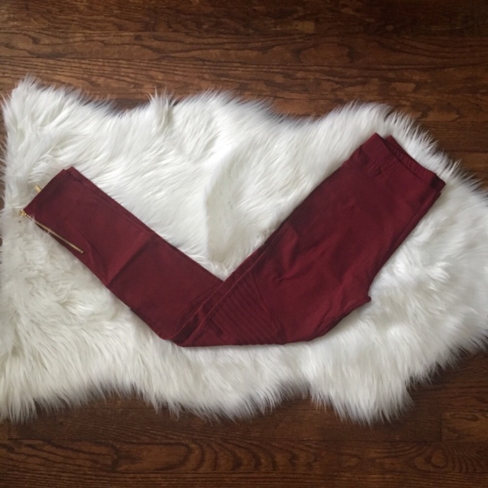 Burgundy Moto Leggings with Ankle Zipper - Picture 3 of 3
